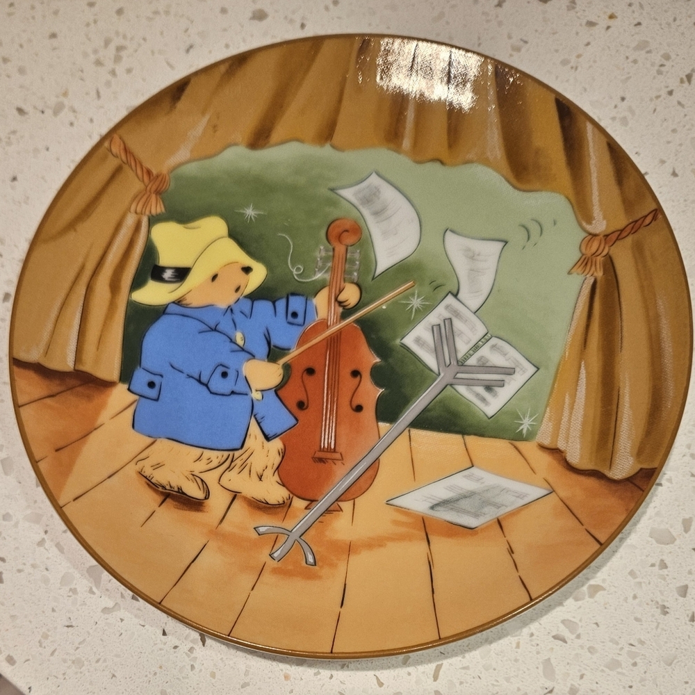 Paddington Bear Decorative Plate, Vintage 1982